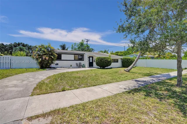 3-bedroom rental at 9910 Bahama Drive, Cutler Bay