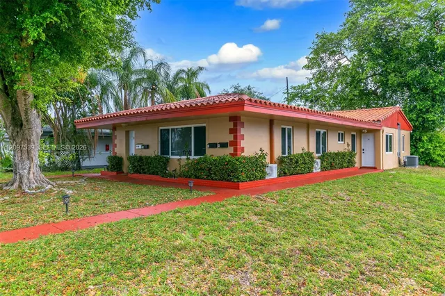 2-bedroom rental at 17001 NE 20th Avenue #4, North Miami Beach