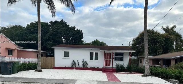 3-bedroom rental at 570 NE 132nd Street, North Miami
