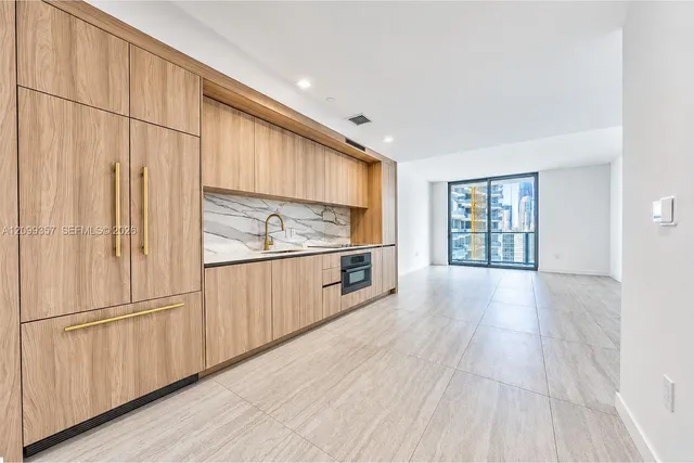 2-bedroom rental at 77 SE 5th Street #2903, Miami