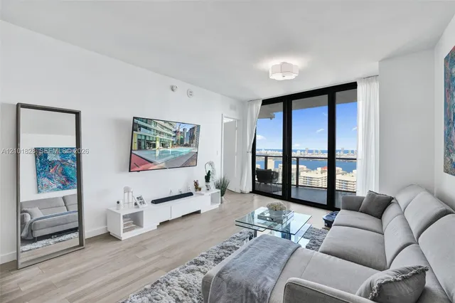 1-bedroom rental at 1300 S Miami Avenue #4803, Miami
