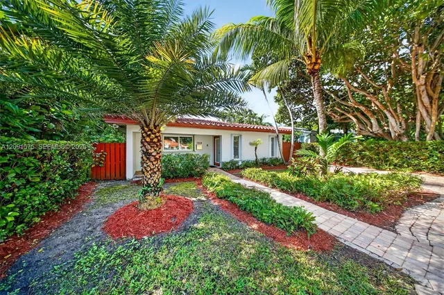 3-bedroom home at 160 NE 86th Street, El Portal