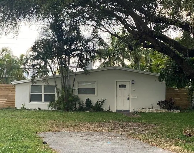 3-bedroom rental at 1629 NE 178th Street #1629, North Miami Beach