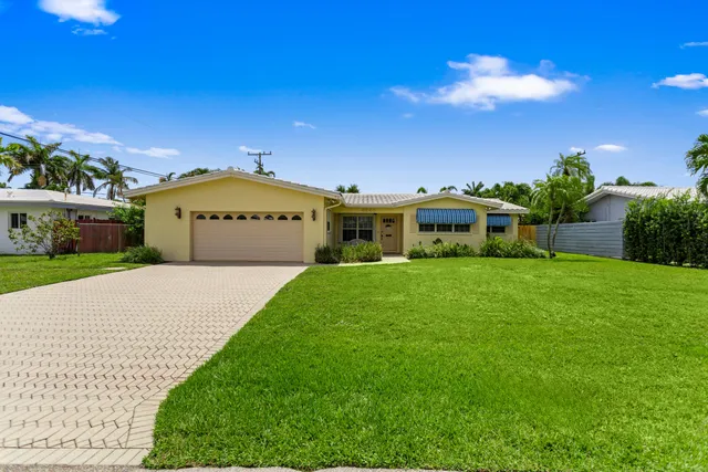 4-bedroom home at 4240 NE 19th Avenue, Oakland Park