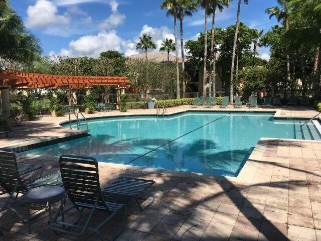 2-bedroom home at 4163 N HAVERHILL Road #1211, West Palm Beach