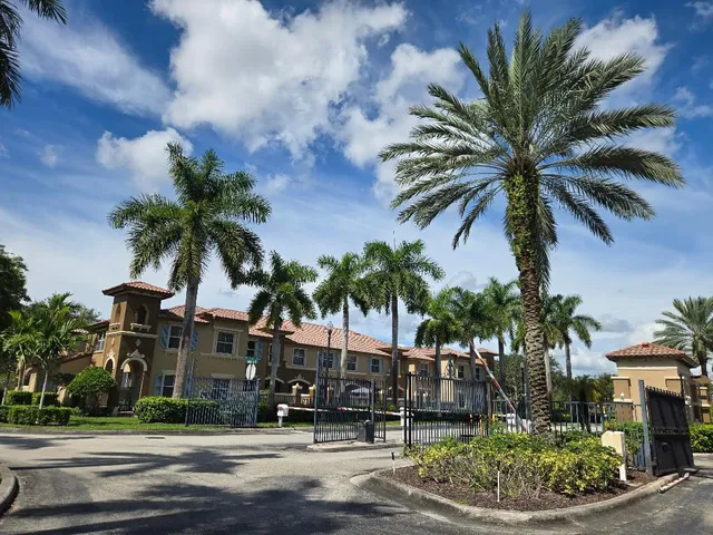3-bedroom home at 6515 DIAMOND SPRINGS Terrace #2409, West Palm Beach