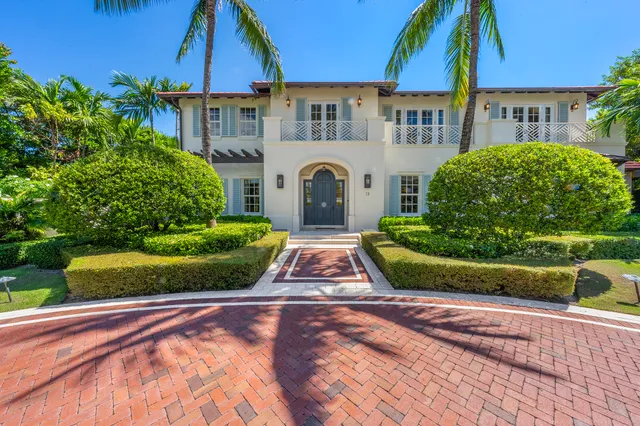 3-bedroom home at 13 Via Vizcaya, Palm Beach