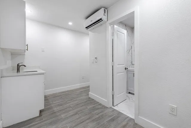 1-bedroom rental at 218 JACKSON Avenue, Greenacres