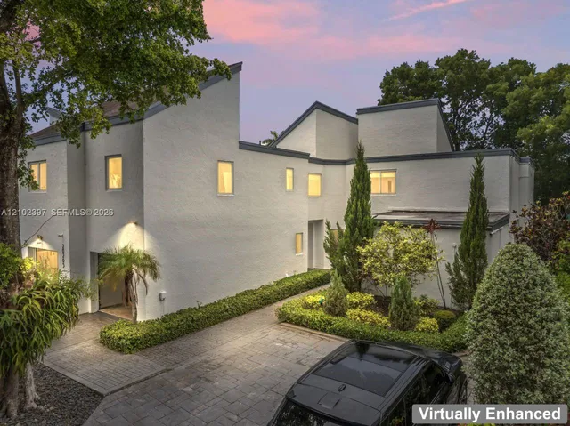 5-bedroom home at 20205 W Oak Haven Circle, Miami