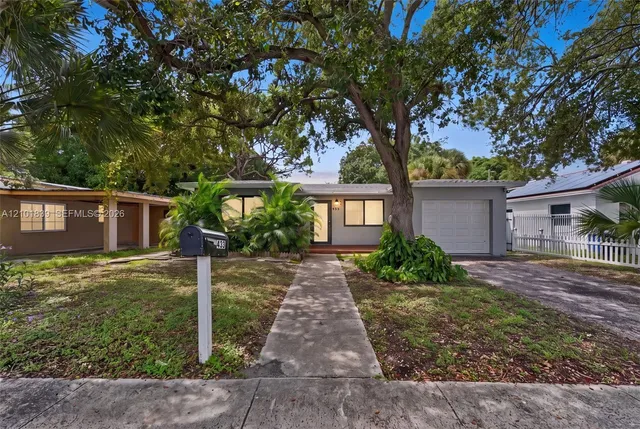 2-bedroom home at 433 NW 15th Way, Fort Lauderdale