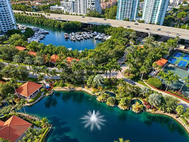 2-bedroom home at 19101 NE 36th Court #2406, Aventura