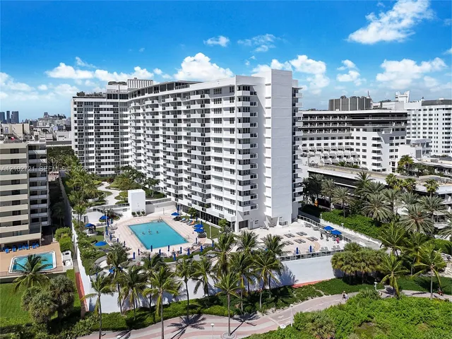 1-bedroom home at 100 Lincoln Road #1008, Miami Beach