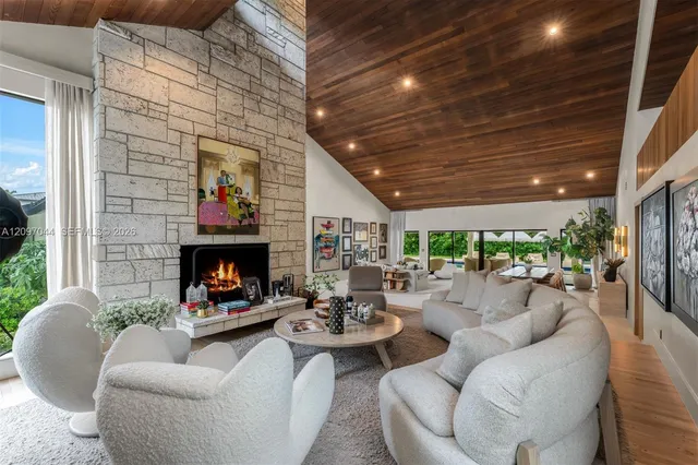 6-bedroom home at 5902 SW 105th Street, Pinecrest