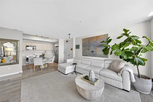 1-bedroom home at 4250 Biscayne Boulevard #609, Miami