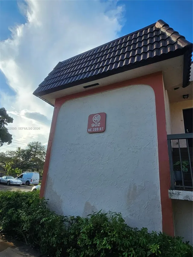 3-bedroom home at 902 NE 209th Street #106-40, Miami
