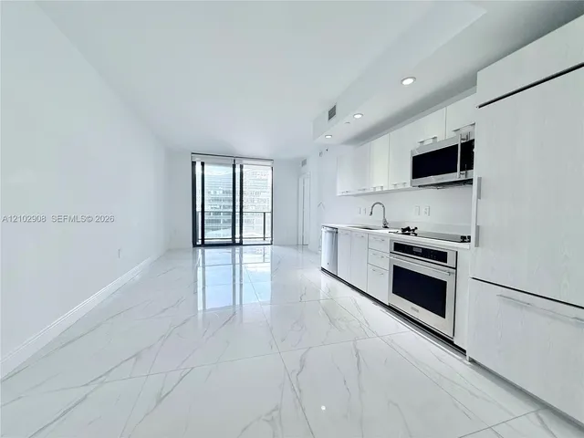1-bedroom home at 45 SW 9th Street #1209, Miami