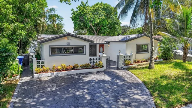 4-bedroom home at 4001 N 66th Avenue, Hollywood