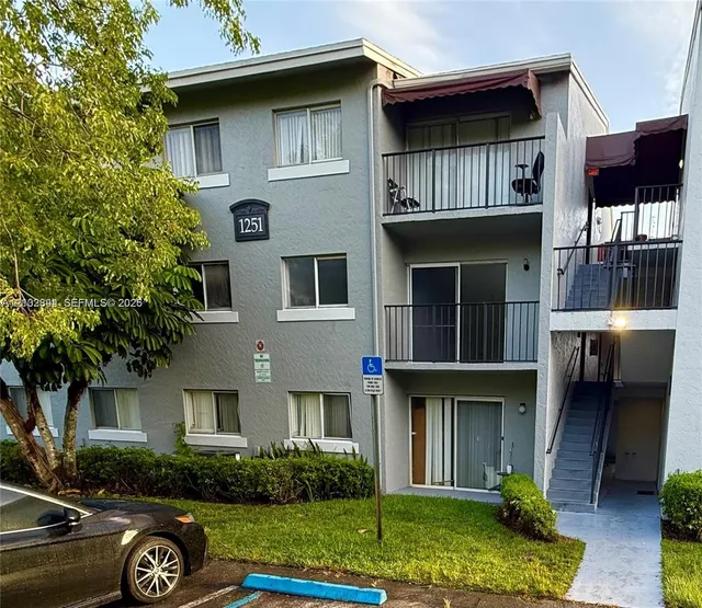 2-bedroom rental at 1251 N Benoist Farms Road #205, West Palm Beach