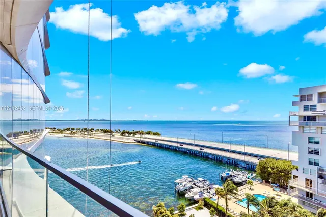 2-bedroom rental at 175 SE 25 Road #803, Miami