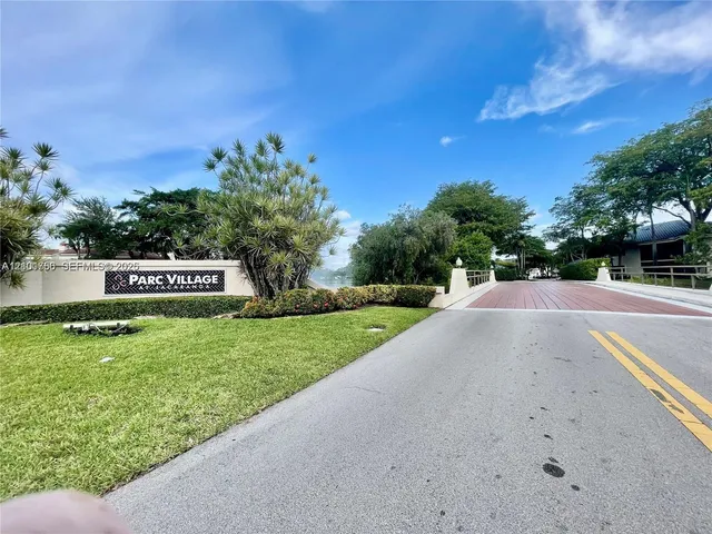 2-bedroom rental at 8130 NW 15th Manor #8130, Plantation