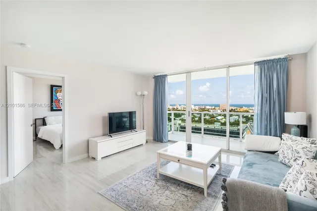 3-bedroom rental at 650 West Avenue #1708, Miami Beach