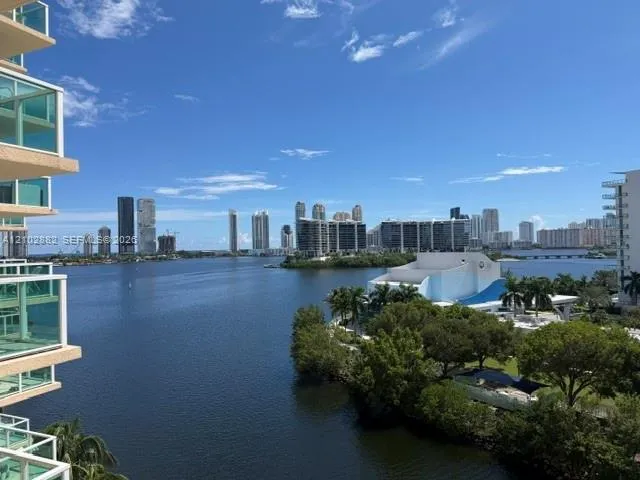 2-bedroom rental at 3330 NE 190th Street #817, Aventura