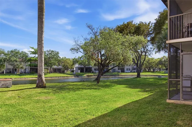 2-bedroom rental at 9994 Nob Hill Court #9994, Sunrise