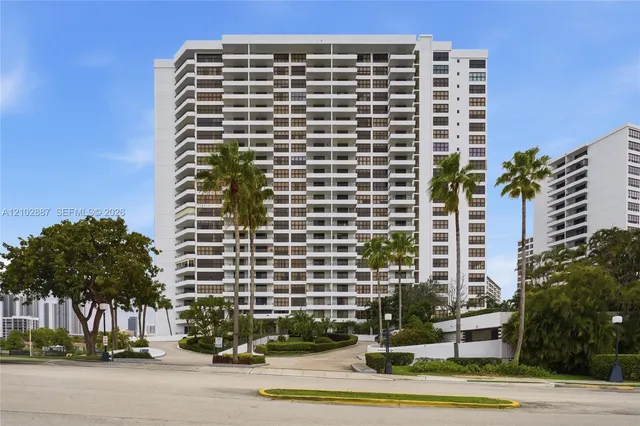 2-bedroom rental at 2500 Parkview Drive #415, Hallandale Beach