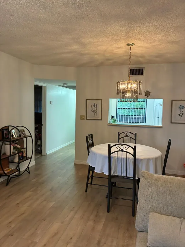 2-bedroom home at 1000 COLONY POINT Circle #404, Pembroke Pines