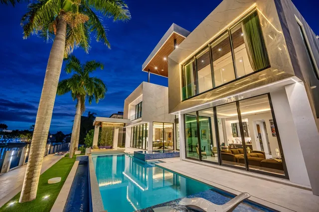6-bedroom home at 2856 NE 26TH Place, Fort Lauderdale