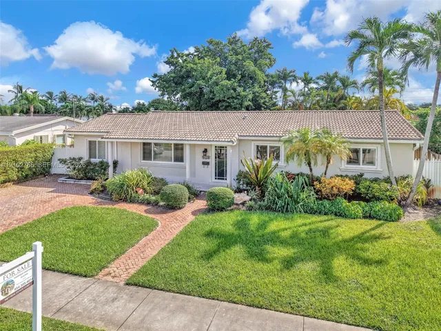 3-bedroom home at 5845 SW 94th Place, Miami