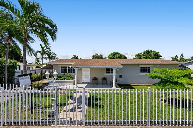 3-bedroom home at 19360 SW 115th Avenue, Miami