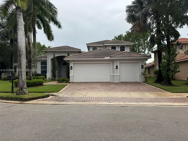 6-bedroom home at 1360 Victoria Isle Drive, Weston