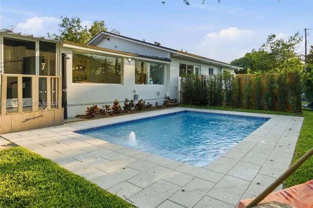 5-bedroom home at 10795 SW 34th Street, Miami