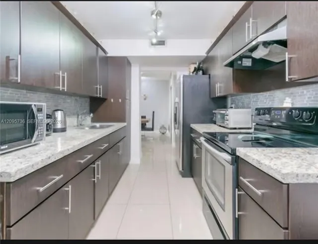 1-bedroom home at 4200 Hillcrest Drive #705, Hollywood