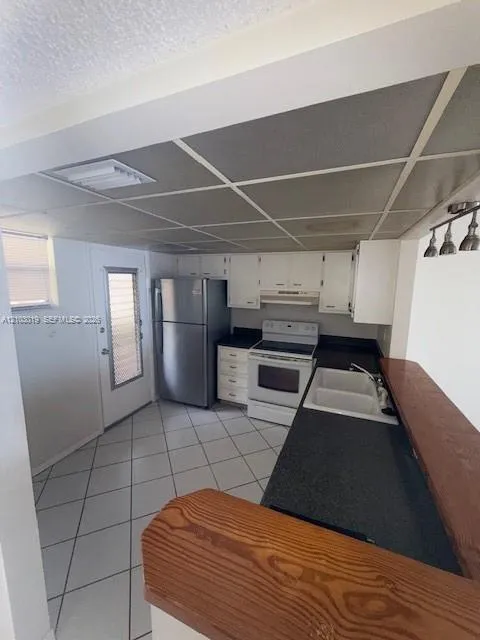 1-bedroom rental at 406 NW 68th Avenue #411, Plantation