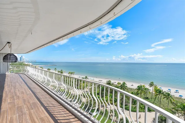 4-bedroom rental at 10155 Collins Avenue #902, Bal Harbour
