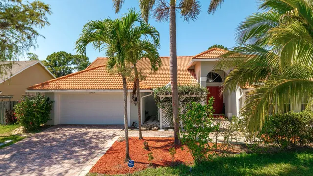 4-bedroom home at 13525 BRIXHAM Street, Wellington