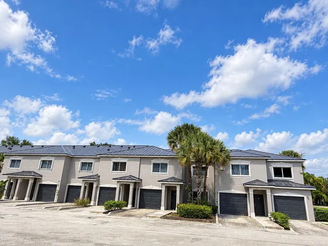 3-bedroom home at 350 Crestwood Circle #308, Royal Palm Beach