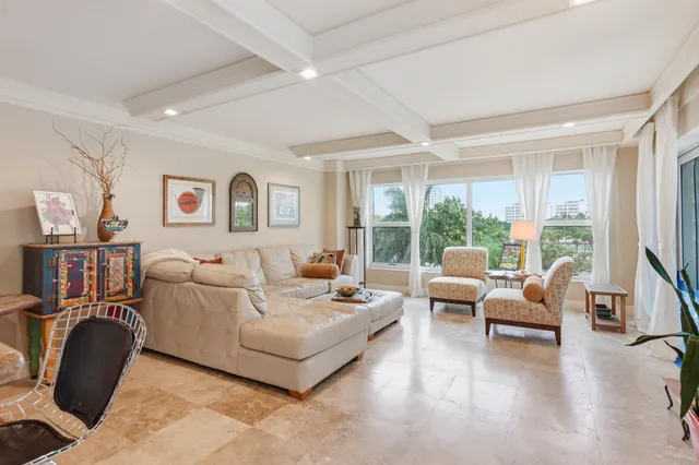 2-bedroom home at 875 E CAMINO REAL #4D, Boca Raton