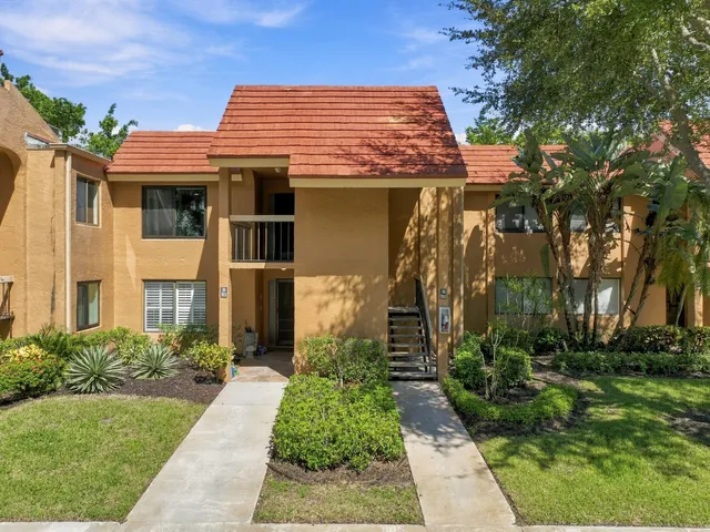 2-bedroom home at 11172 GREEN LAKE Drive #203, Boynton Beach