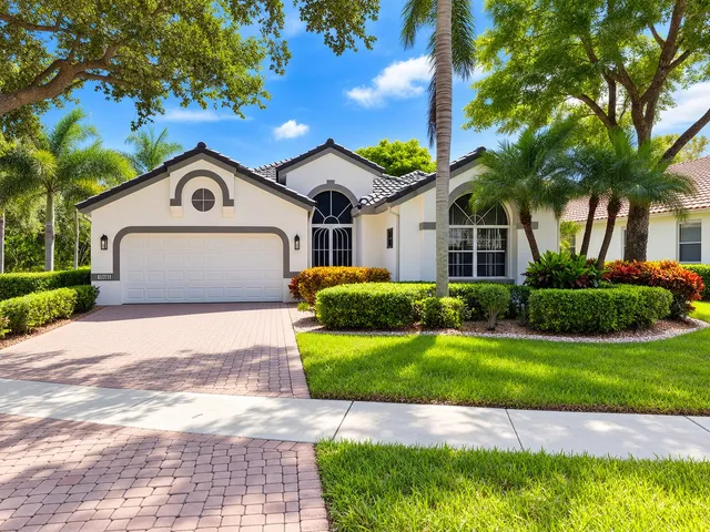 3-bedroom rental at 10081 DIAMOND LAKE Drive, Boynton Beach