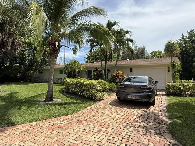 2-bedroom rental at 228 Lake Terrace, Delray Beach
