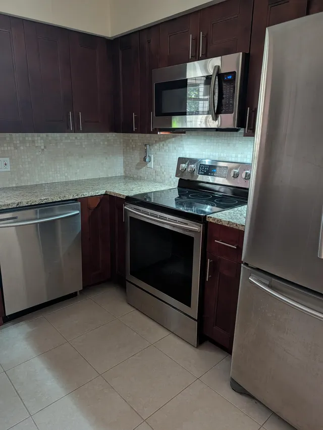 2-bedroom rental at 1215 NE 18TH Avenue #1, Fort Lauderdale