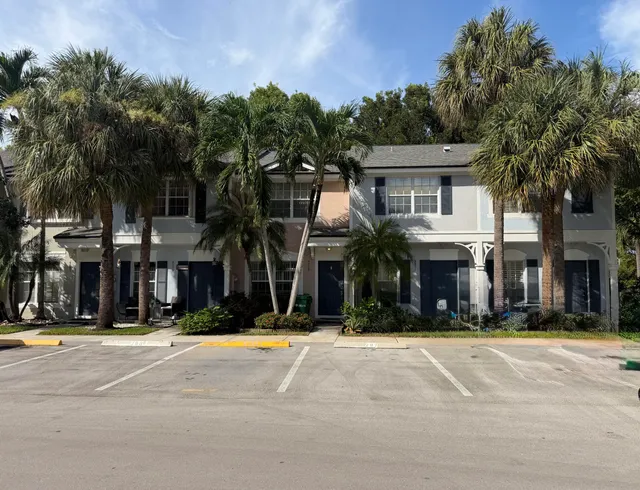 2-bedroom rental at 5275 JAMBOREE Place, Margate