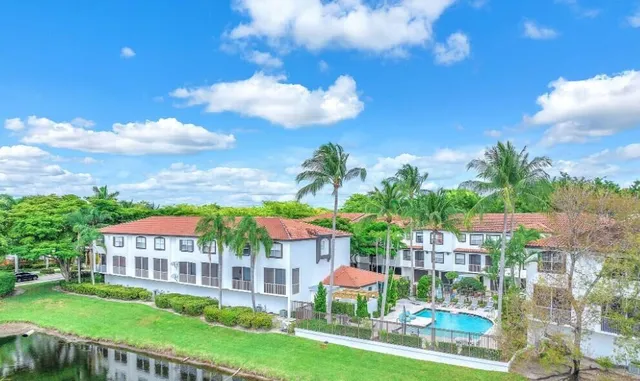 2-bedroom rental at 20889 SAINT ANDREWS Boulevard, Boca Raton
