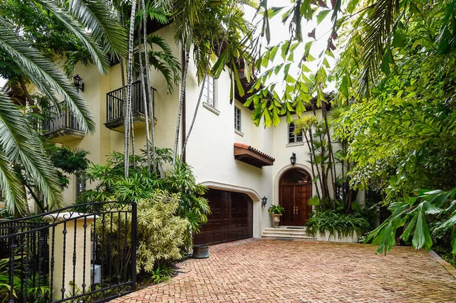 4-bedroom rental at 446 Brazilian Avenue, Palm Beach