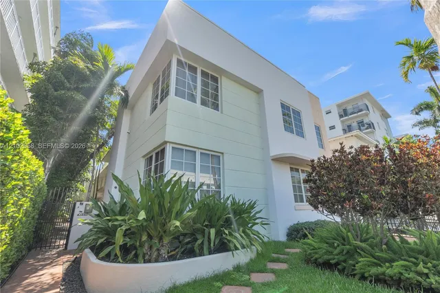 1-bedroom home at 1569 Euclid Avenue #7, Miami Beach