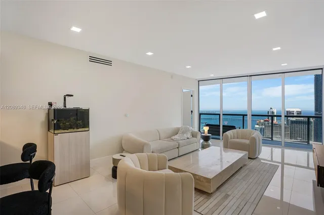 3-bedroom home at 495 Brickell Avenue #5005, Miami