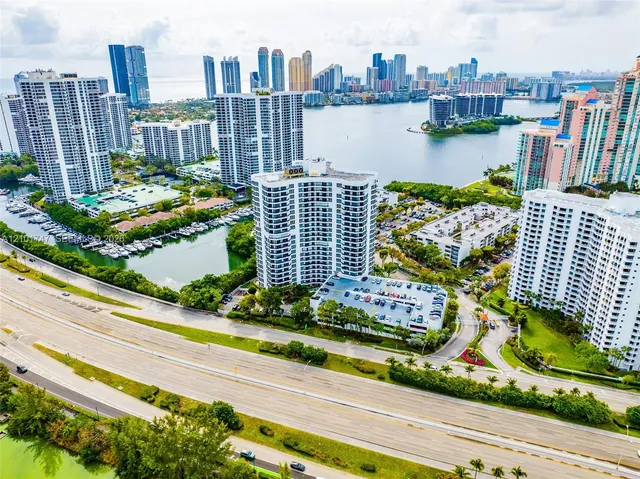 2-bedroom home at 3400 NE 192 Street #1905, Aventura